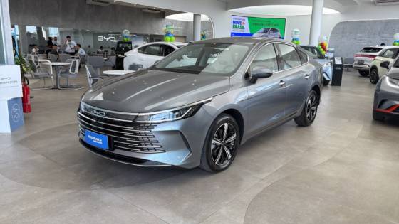 BYD KING 1.5 DM-I PHEV GS AUTOMÁTICO BYD KING 1.5 DM-I PHEV GS AUTOMÁTICO